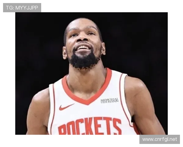 杜兰特家的厨房比我家还小，但他一顿早餐要吃掉我半个月工资